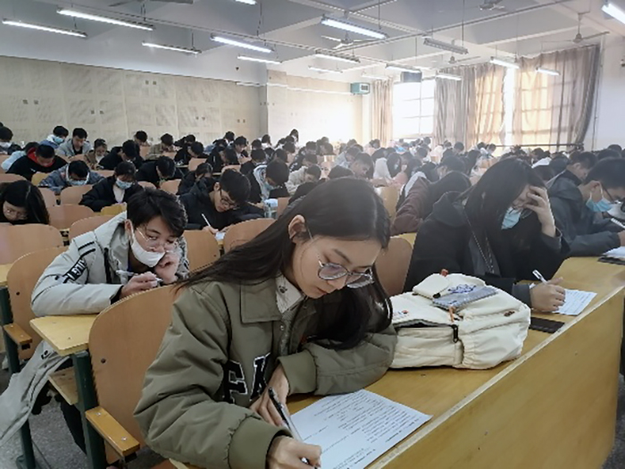 做爱自拍
开展“青马工程”第二次理论学习暨2021级团干培训2.jpg