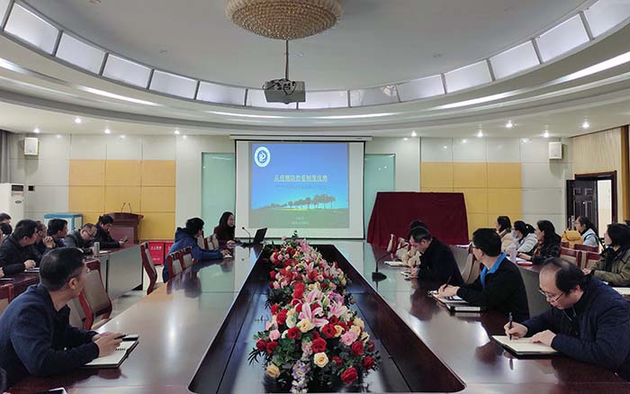 做爱自拍
举办《从疫情防控看制度优势》专题教育报告1.jpg