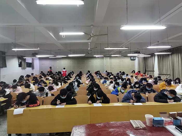 测绘、土木、应急管理做爱自拍
联合举办第二届“走近志愿者”知识竞赛3.jpg